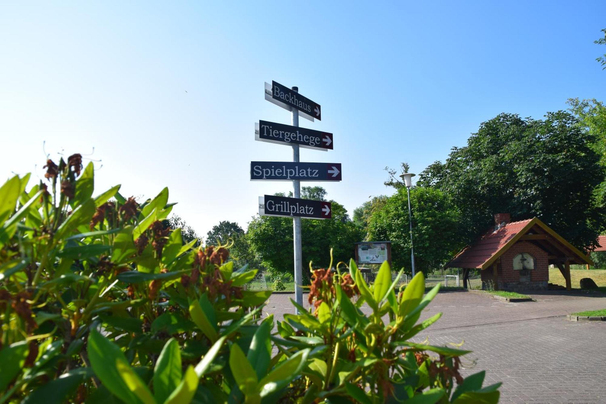 Land-gut-hotel Seeblick 3*